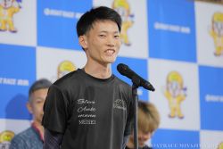 男子優勝戦出場選手公開インタビューの様子