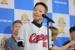 男子優勝戦出場選手公開インタビューの様子
