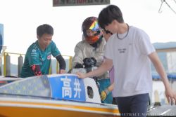 レース後の高井選手