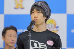 優勝戦出場選手公開インタビューの様子