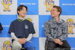 優勝戦出場選手公開インタビューの様子