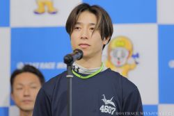 優勝戦出場選手公開インタビューの様子