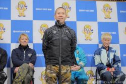 優勝戦出場選手公開インタビューの様子