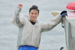 宮島18回目の優出で見事優勝を決めた新田選手に スタンドからはたくさんのファンの方から祝福の声が