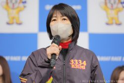 優出インタビューの様子