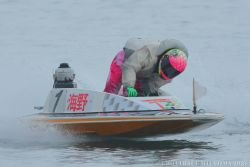 海野選手 10戦4勝の好成績で、優勝戦は1コースから逃げて勝利