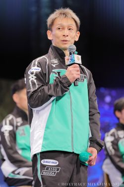 優出インタビューの様子