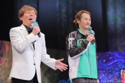 MC永島さんと盛り上がるインタビューの模様