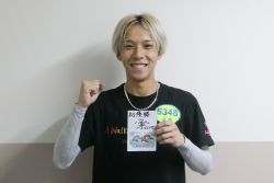 報告会の最後にはサイン入りクオカが当たるじゃんけん大会を実施！