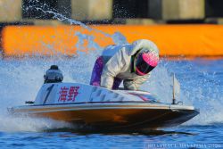 優勝戦は1コース から .22 のスタートで逃げて勝利！